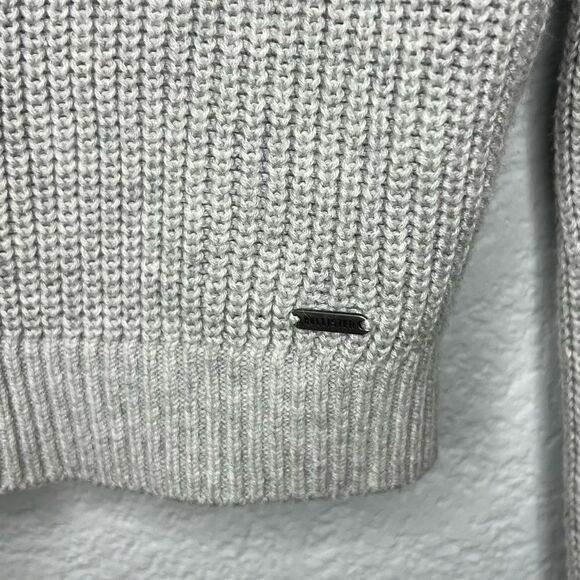 Hollister Crop Long Sleeve Crew Neck Light Gray Women’s Sweater Sz Small - Picture 8 of 10